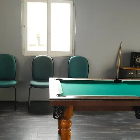 Elegante A Saint Clair-d'arcey Avec Piscine Privee *