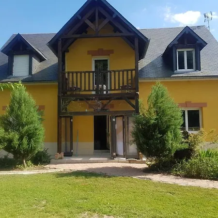 Elegante A Saint Clair-d'arcey Avec Piscine Privee Villa