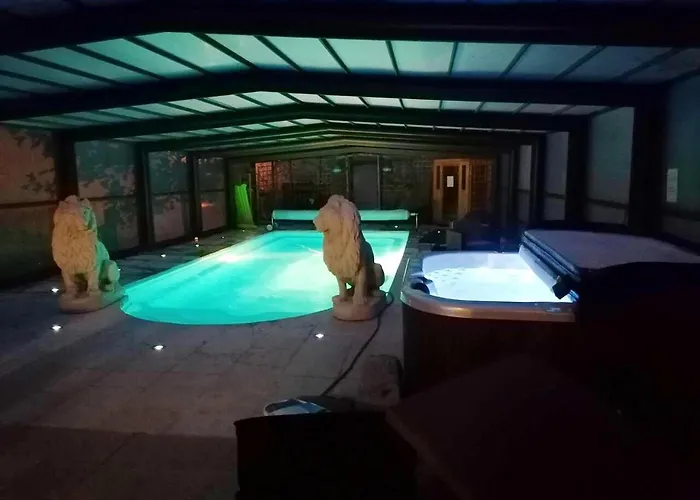 Villa Elegante A Saint Clair-d'arcey Avec Piscine Privee *