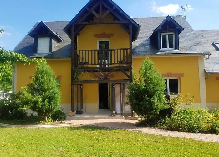 Villa Elegante A Saint Clair-d'arcey Avec Piscine Privee