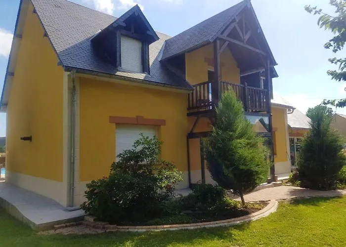 Elegante A Saint Clair-d'arcey Avec Piscine Privee Bernay (Eure)